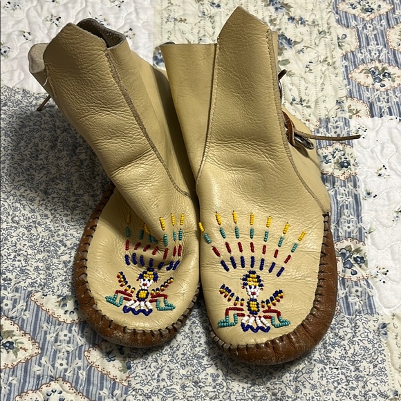 Taos Footwear Vintage Colorfully Beaded Moccasins
